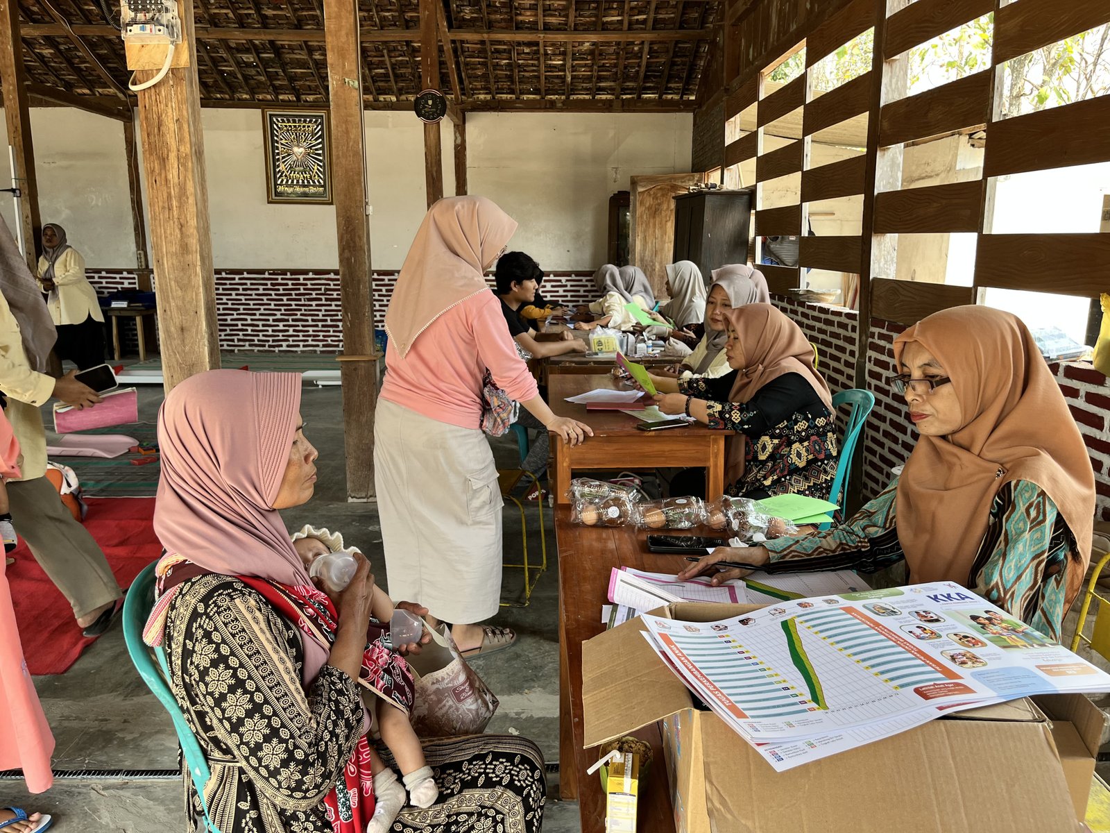 Layanan Dasar Kesehatan : Posyandu ILP Dusun Luworo 1 Berikan Pelayanan Komprehensif untuk Warga